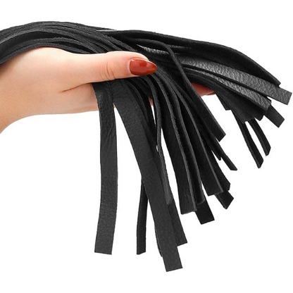 Pain Sparkling pointed Metal Handle Leather Flogger